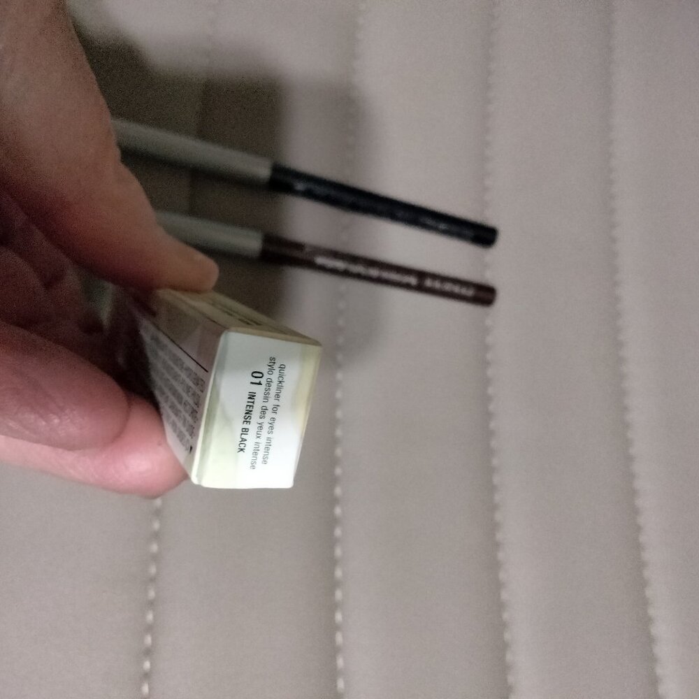 CLINIQUE Quickliner for Eyes - 2 intense black 01 + 1 intense chocolate 03 - Picture 3 of 6